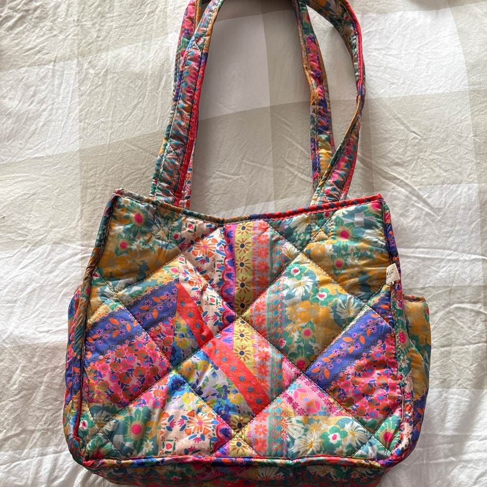 Natural Lufe Reversible Quilted Patchwork Floral … - image 1